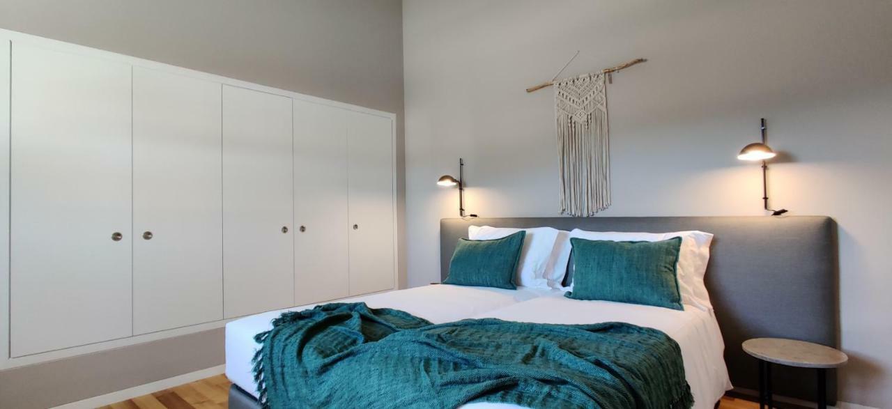 Oporto Serviced Apartments - Miragaia Esterno foto